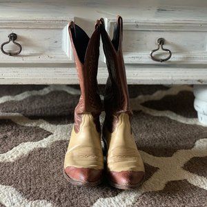 WOMEN'S VINTAGE TONY LAMA BOOT SIZE 7